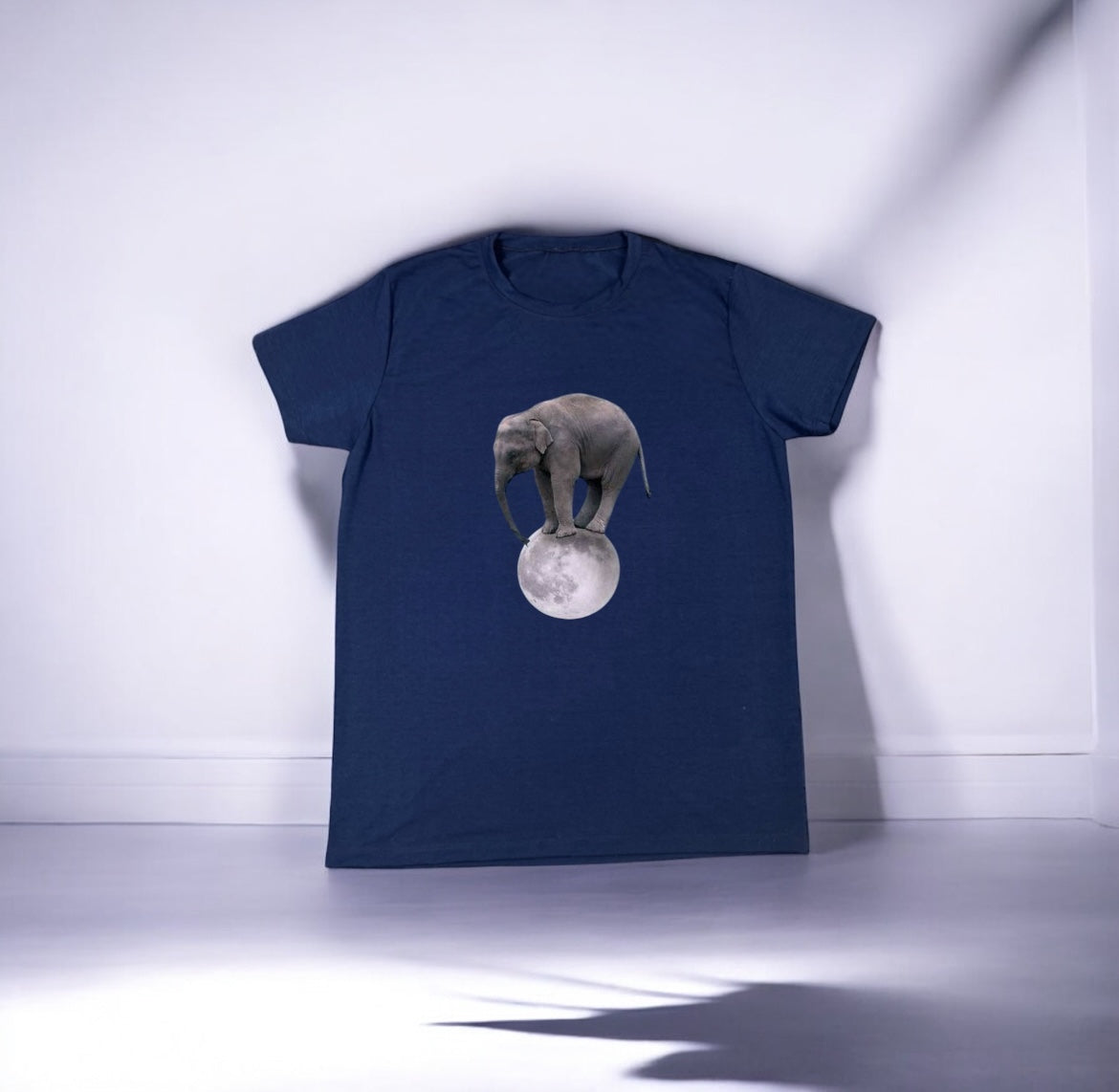 Camiseta Elefante en la Luna