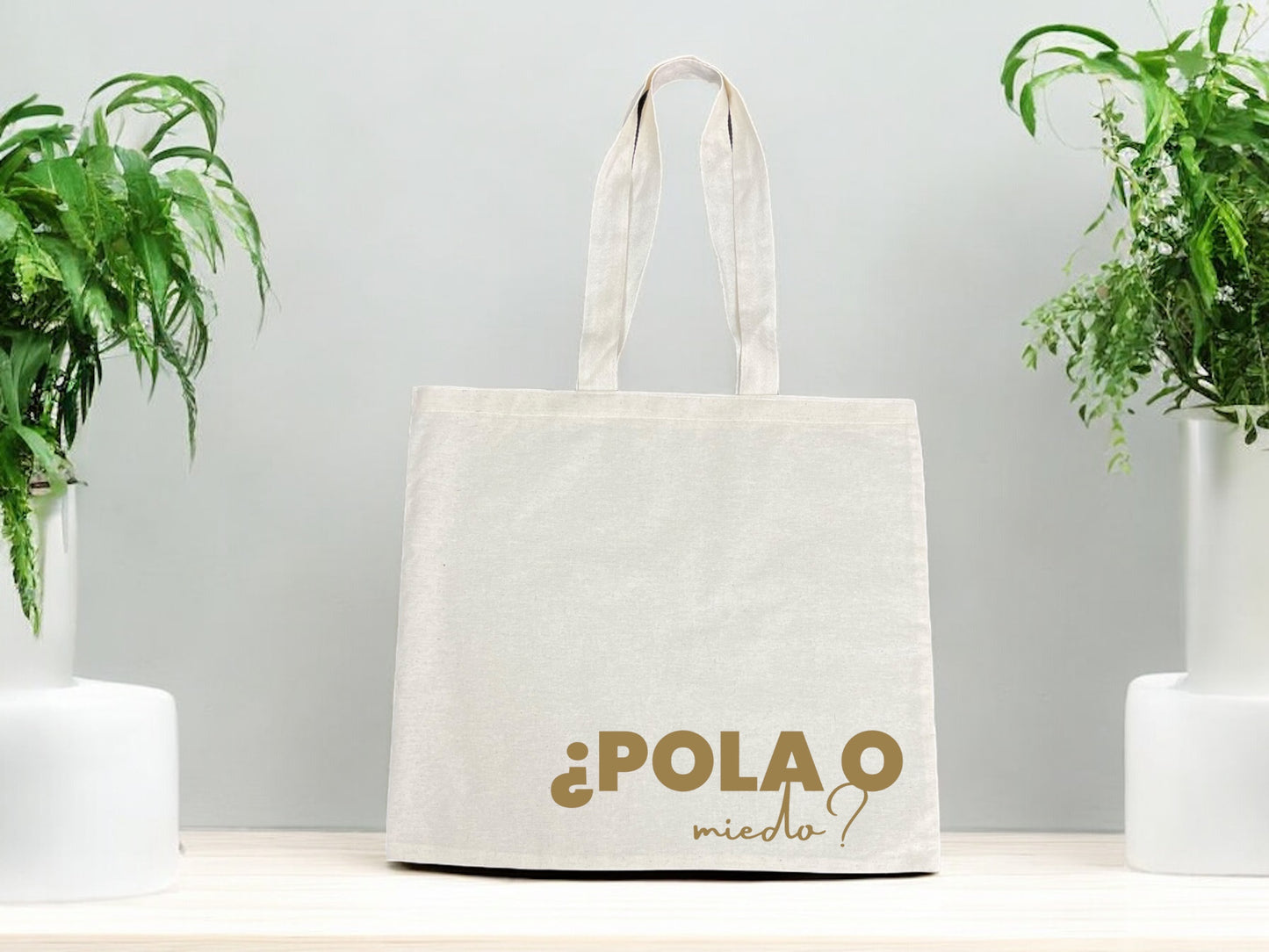 Tote bag